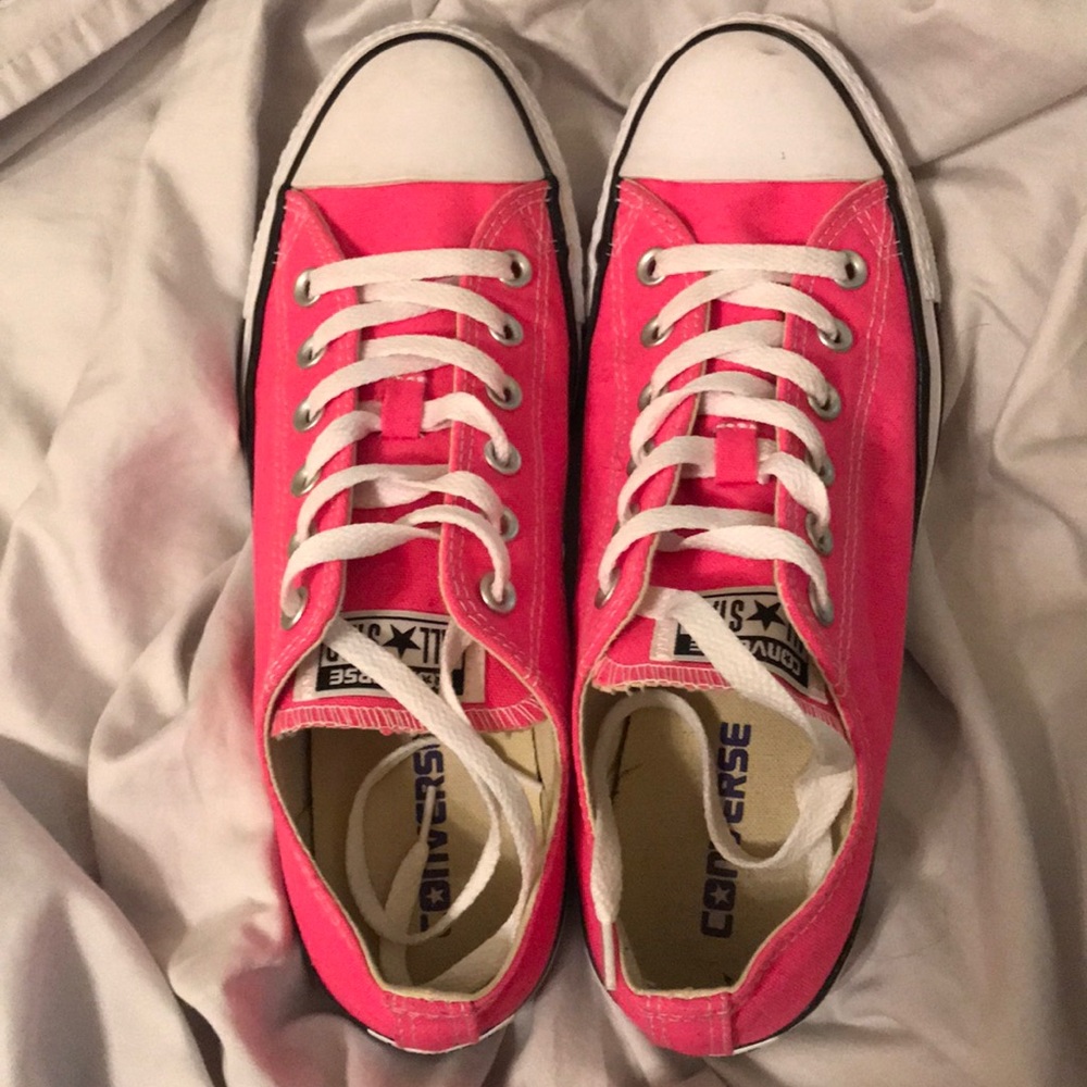 Hot pink converse